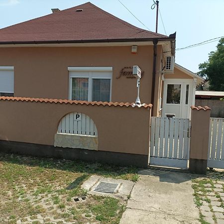 Hotel Family Vendeghaz Hajdúszoboszló Zewnętrze zdjęcie